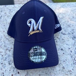 Milwaukee Brewers New Era 39Thirty Small-Medium NWT